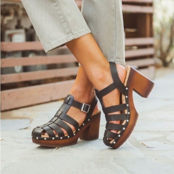 Korks Whitney Platform Sandals Sz 10 Fisherman Studded Heeled Boho Vacation - Picture 15 of 16